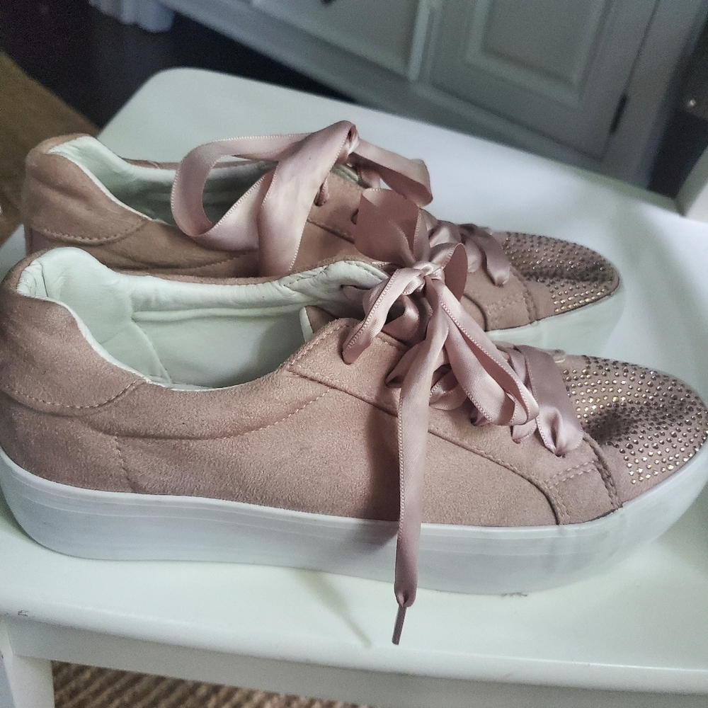 Elegant Satin Lace-Up Women's Sneakers In Blush Pink Size 8.5 Womens